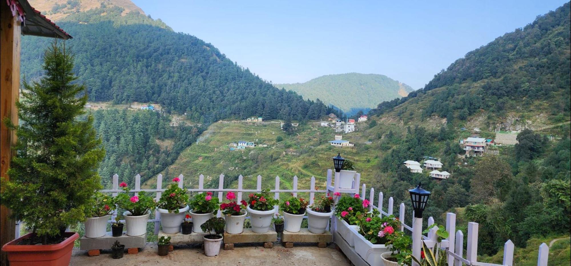 The Mystic Pines Hotel Nainital Exterior foto